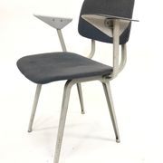 Circle Friso Kramer Revolt Ahrend vintage chair with designer armrests