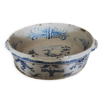 Martres Tolosane earthenware planter dish 18th century