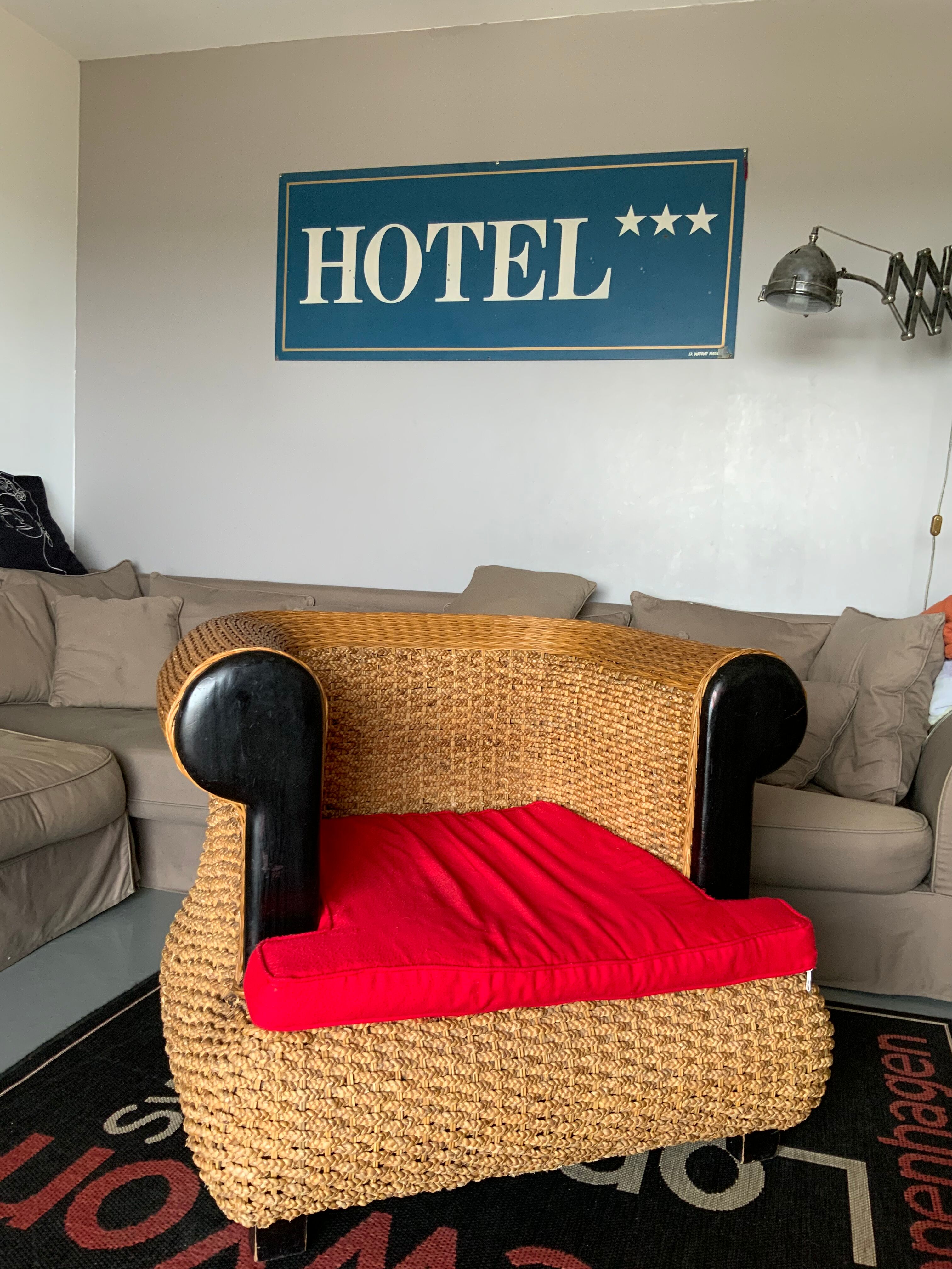 Fauteuil rotin et tressage végétal