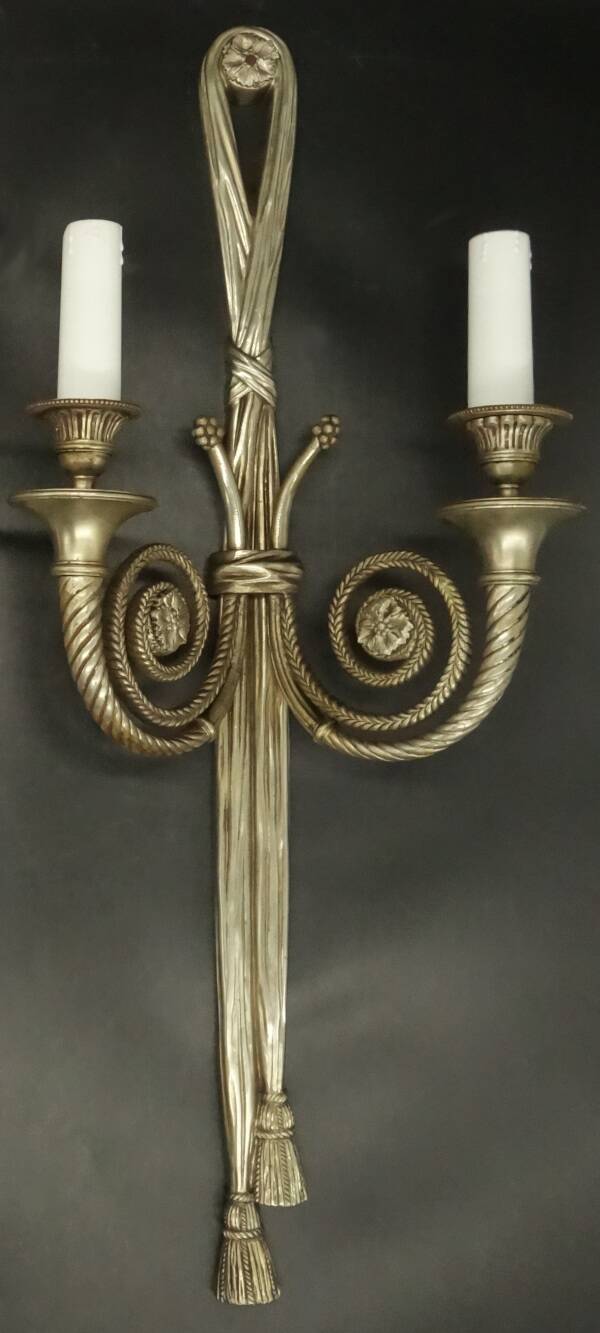Paire de grandes appliques aux rubans style Louis XVI