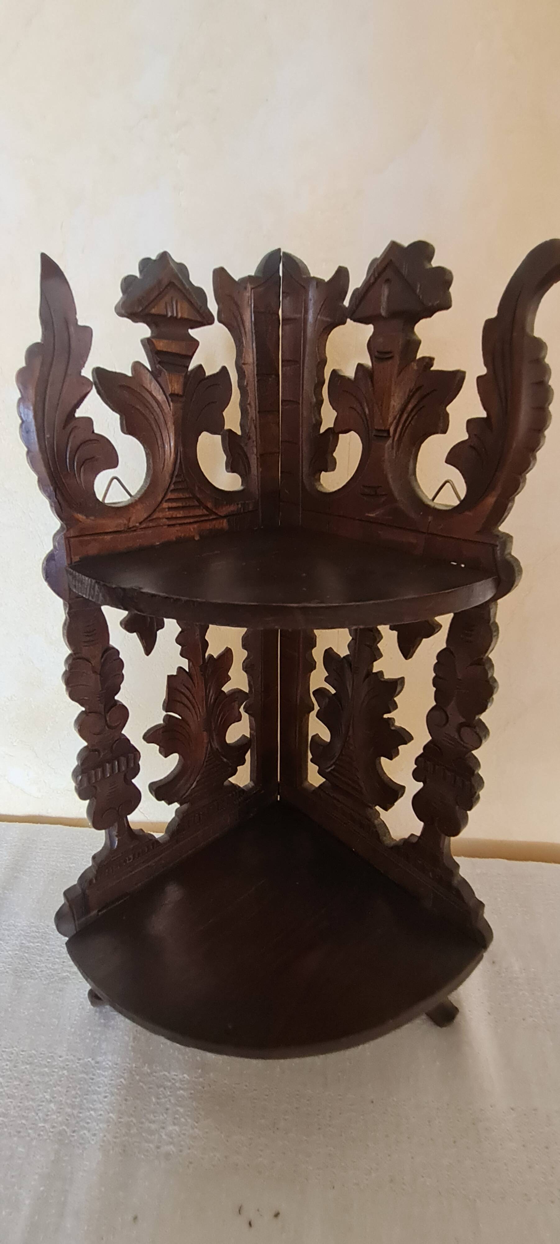 Etagere encoignure