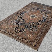 Ancient Iranian Oriental rug Sarouk 128x209 Metres