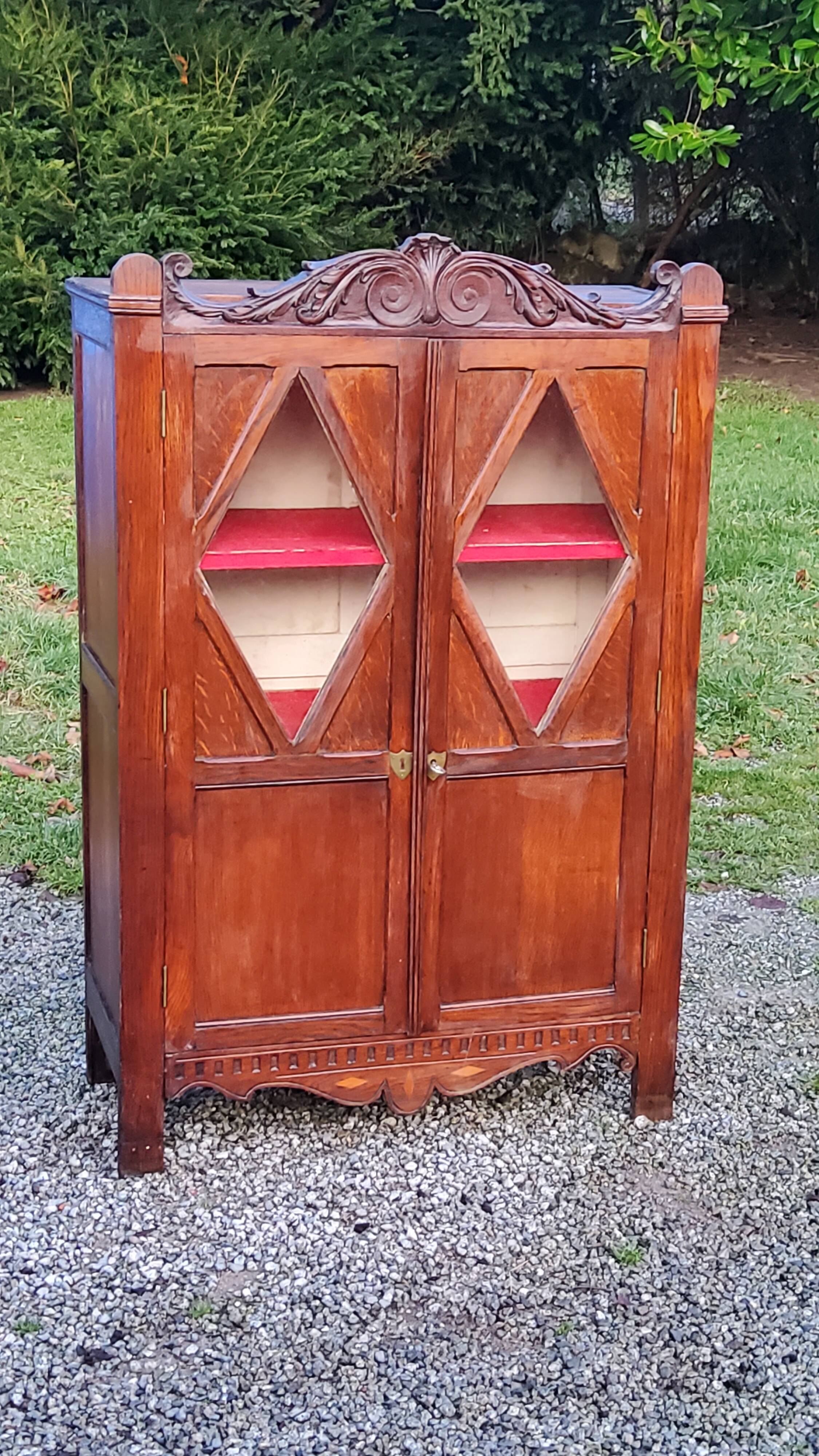 Library in solid oak and walnut, late 19th century