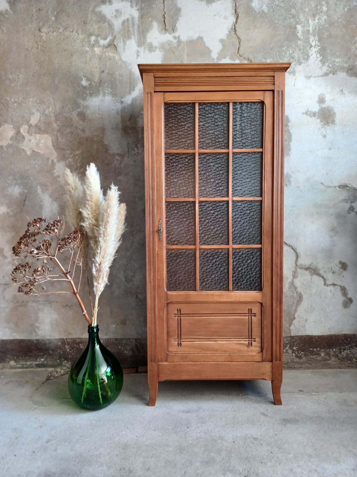 Armoire parisienne vitrée art-déco