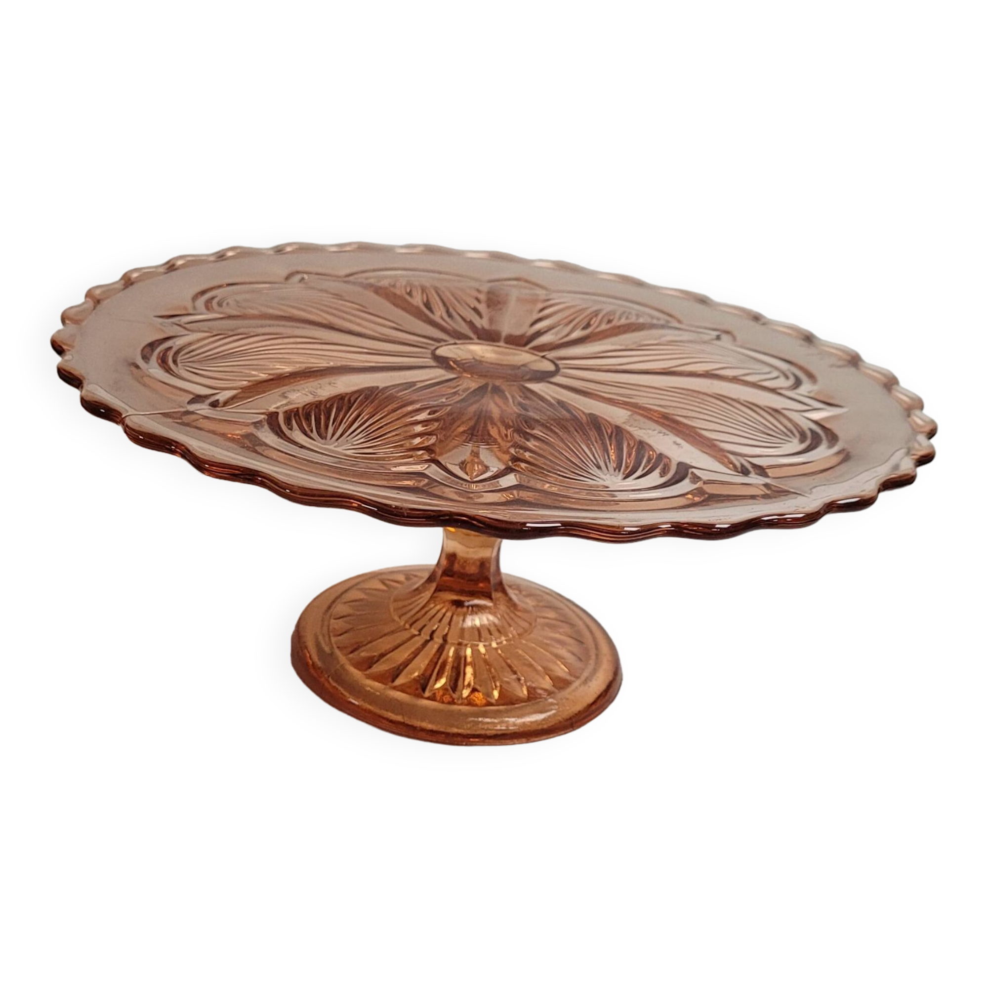 Cake dish on pink foot