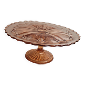 Cake dish on pink foot