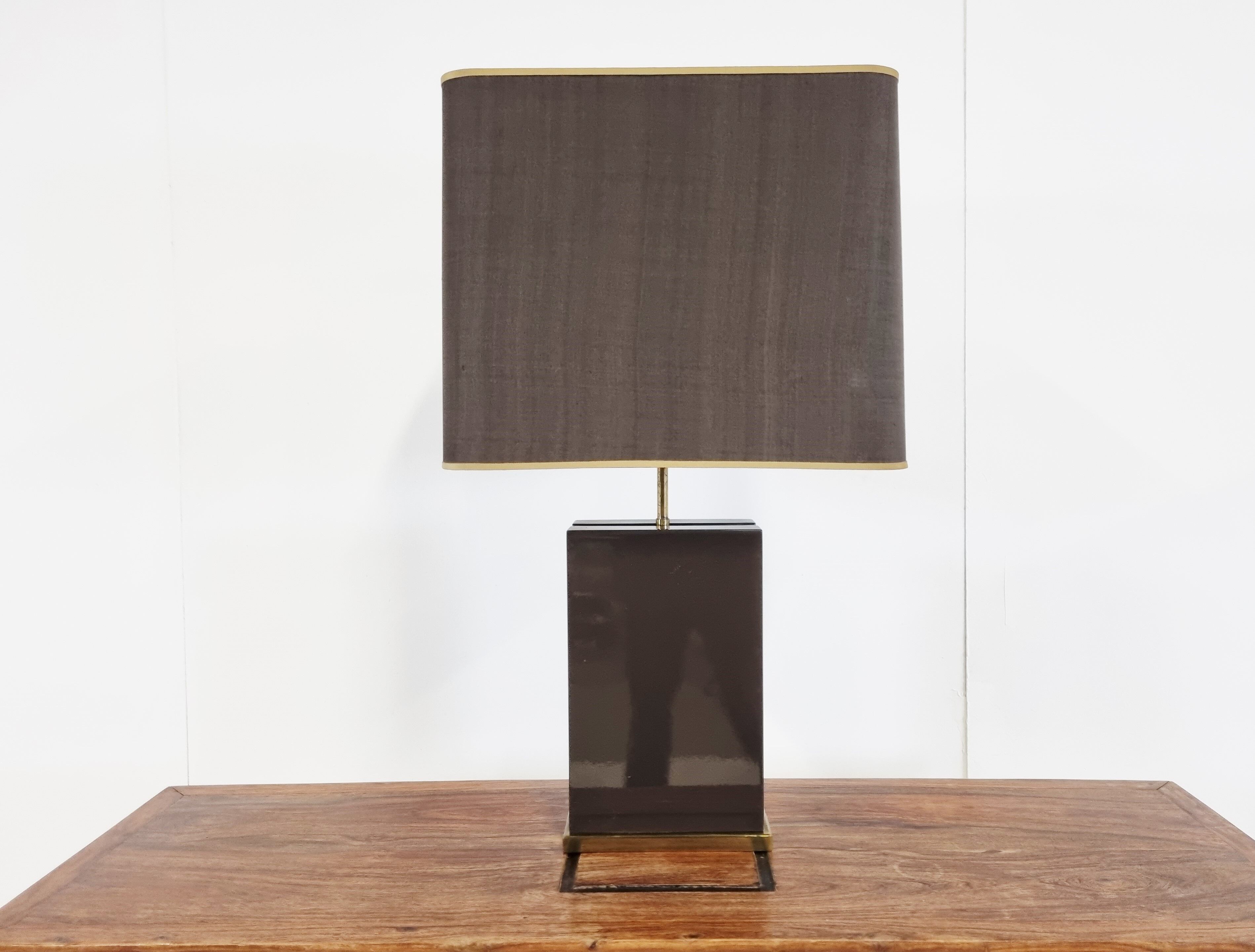 Vintage lacquered and brass table lamp, 1970s