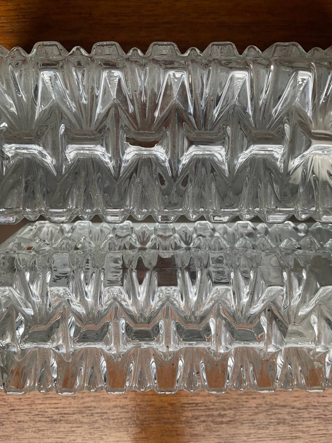 Paire d’appliques Erco en verre moulé années 70