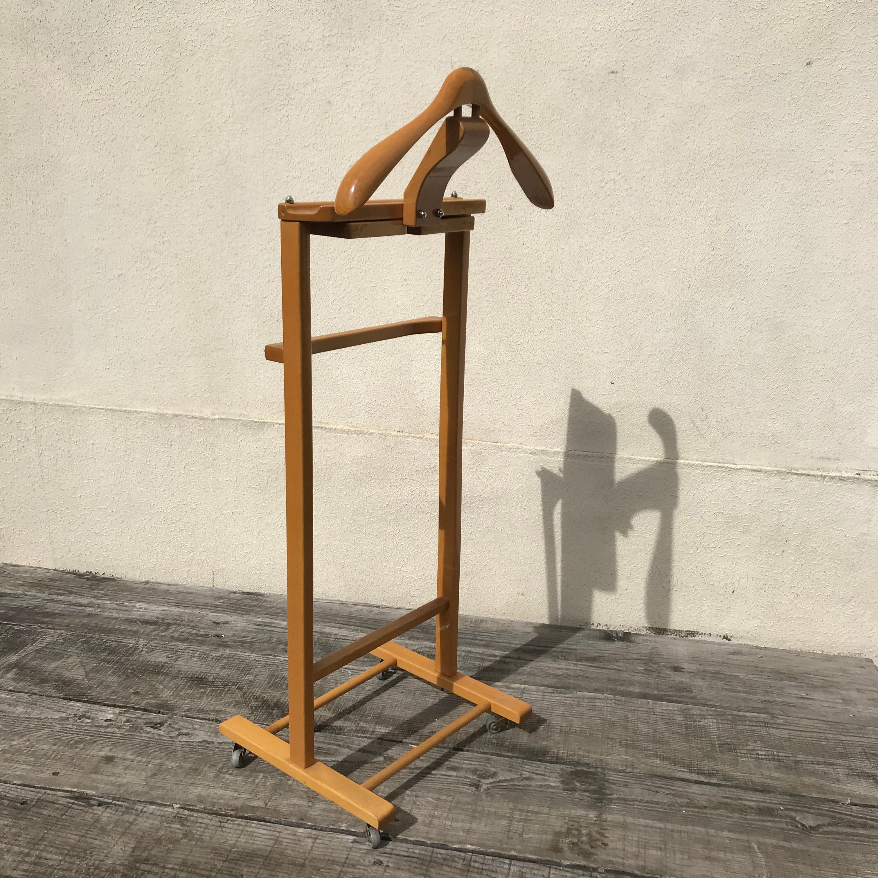 Vintage valet in blond beech