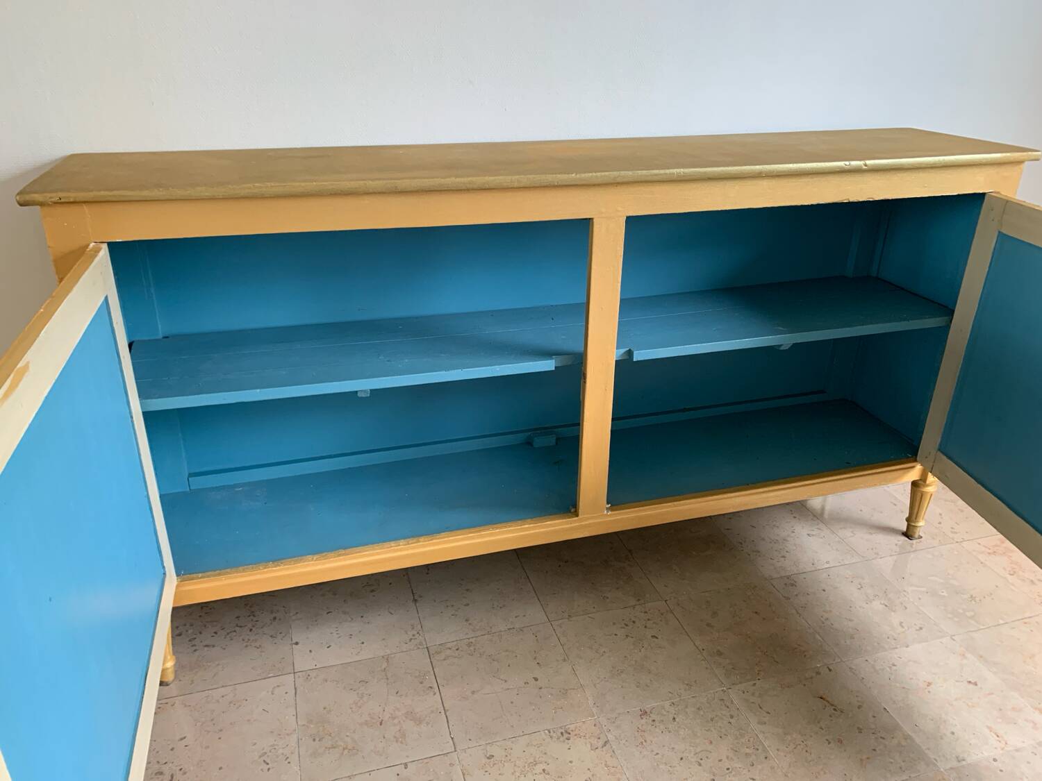 Vintage chest of drawers