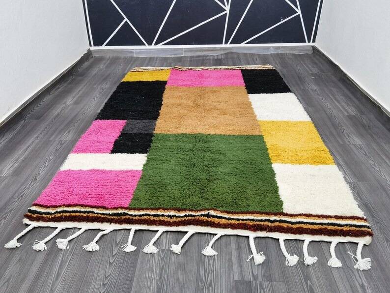 Handmade Moroccan rug 240cm x 160cm