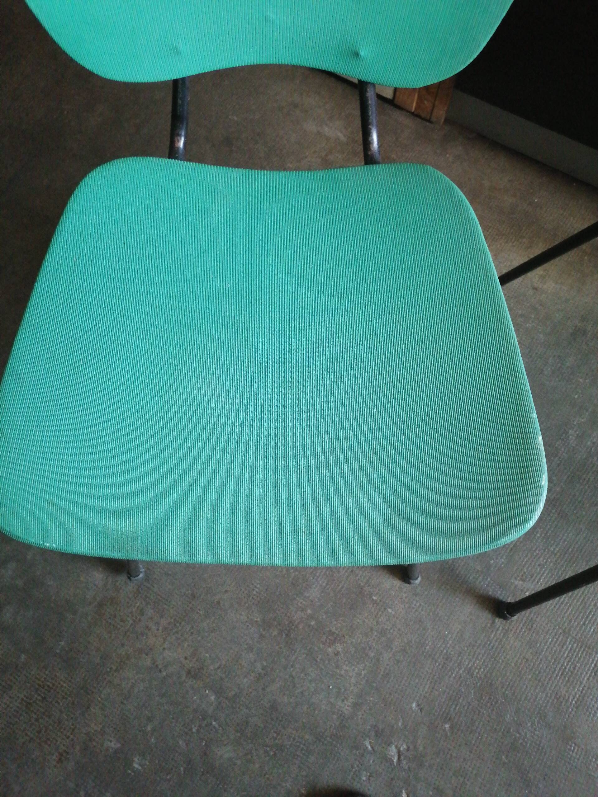 Set of 2 1950 60 skai chairs