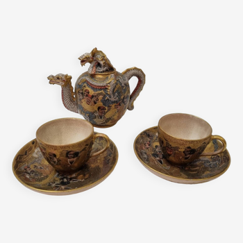 Satsuma, teapot and cups, Japan early 20th century