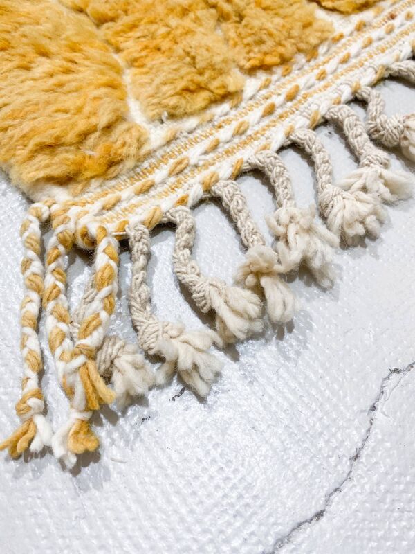 Tapis berbère marocain Beni Ouarain à motifs gravés 1,59x0,98m