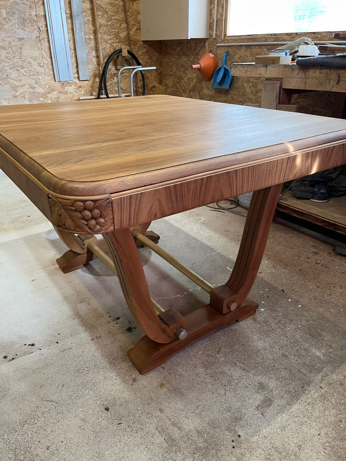 Art Deco table with extensions.