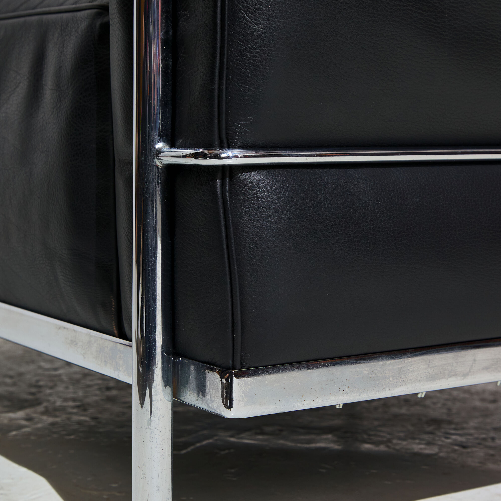 Fauteuil en cuir LC3 de Le Corbusier pour Cassina