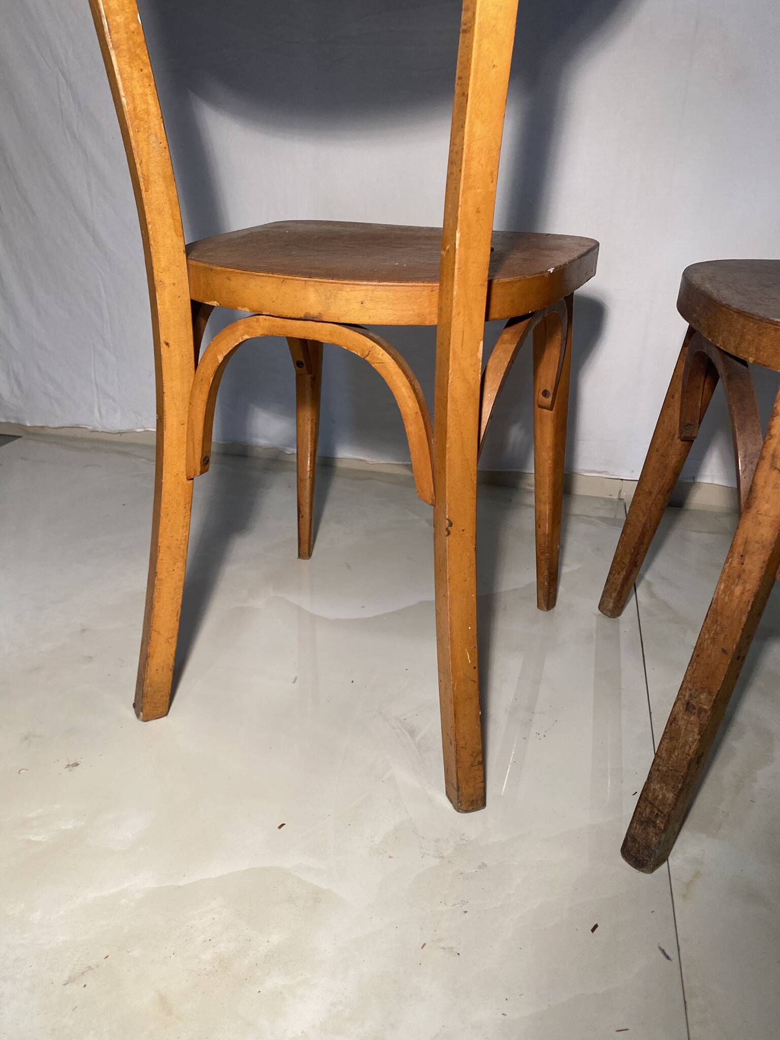 Pair of mismatched vintage chairs - 50s minimalist design