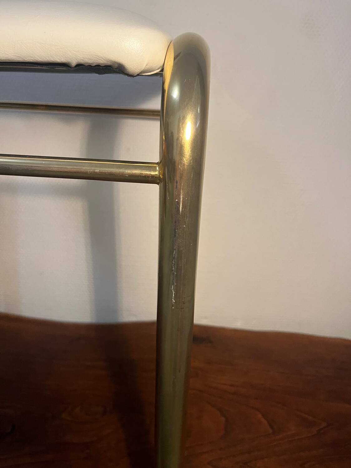 Gold metal and white leatherette stool from the 80s