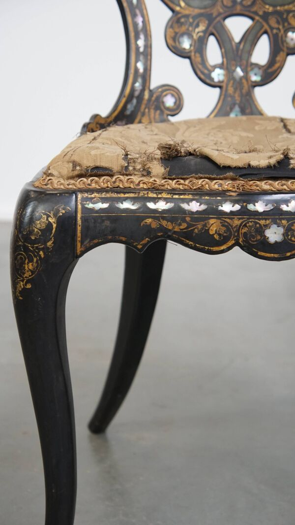 2 chaises anciennes en nacre de style chinois, Angleterre XIXe siècle