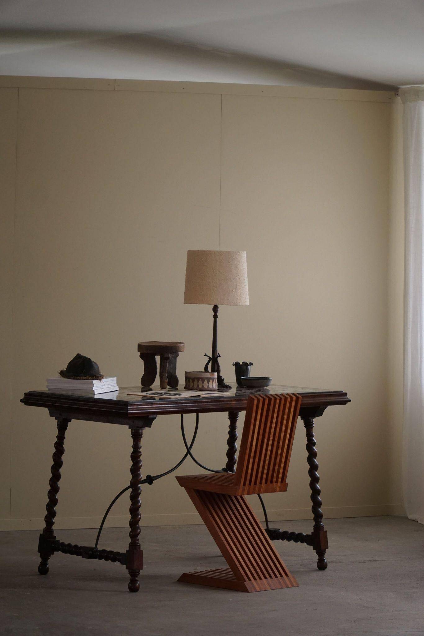 Danish table lamp, Jugendstil, Art Nouveau, in bronze, 1920s.