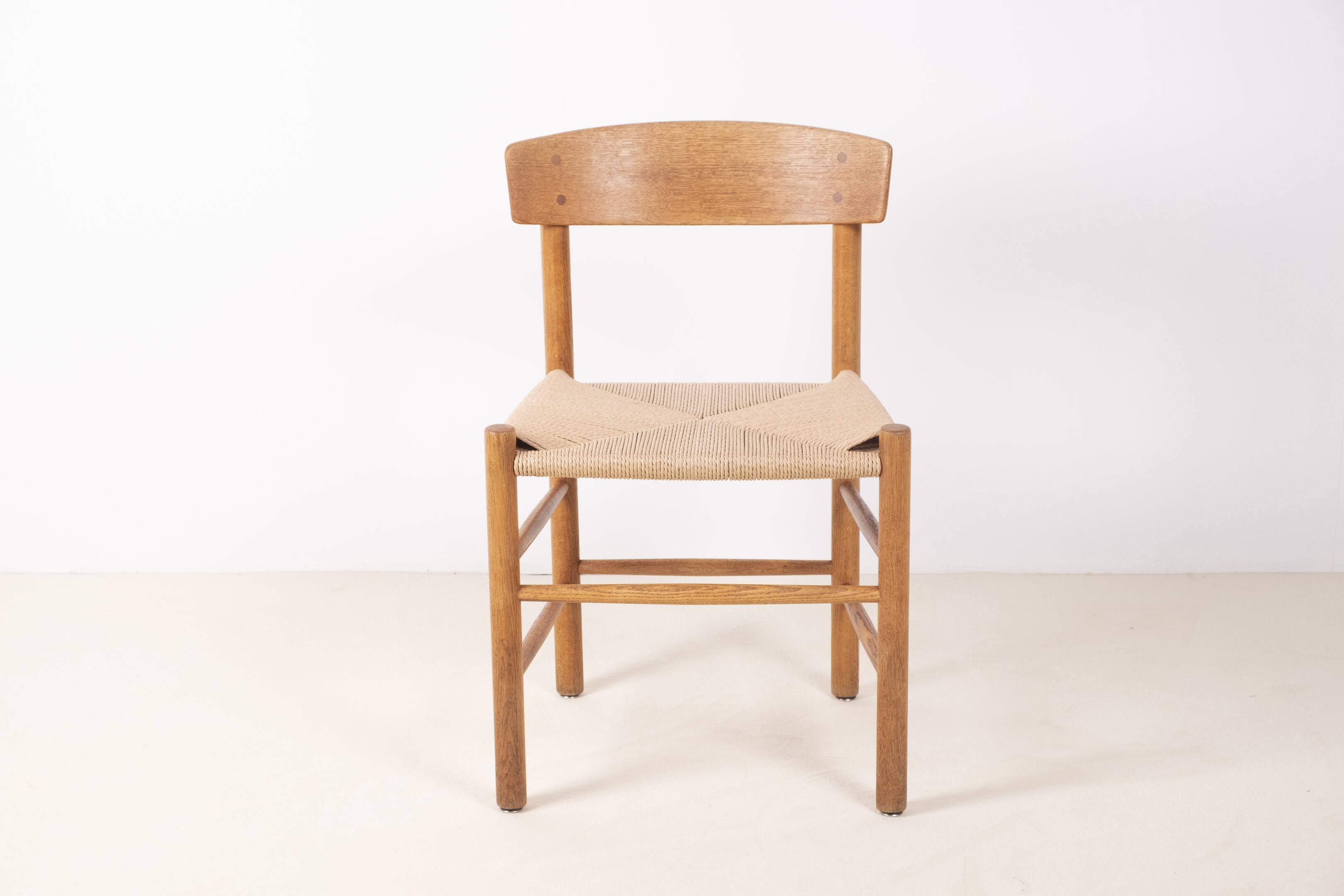 Børge Mogensen J39 People's Chair in Oak, 1950s Denmark