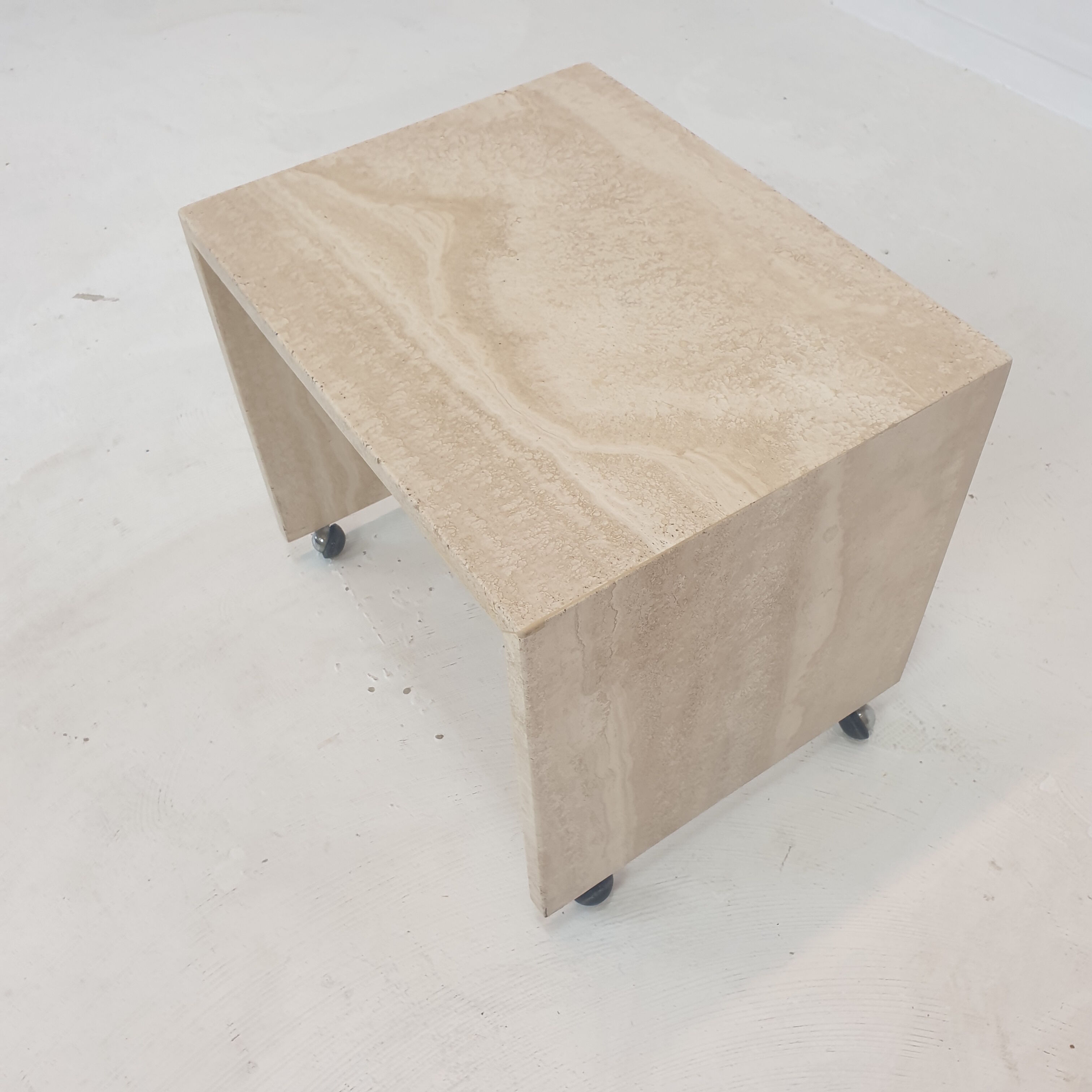Set of 3 Italian Travertine Nesting Tables, 1980s