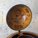 World map bar