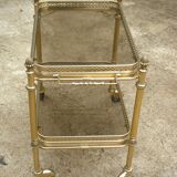 Rolling dessert in gold metal