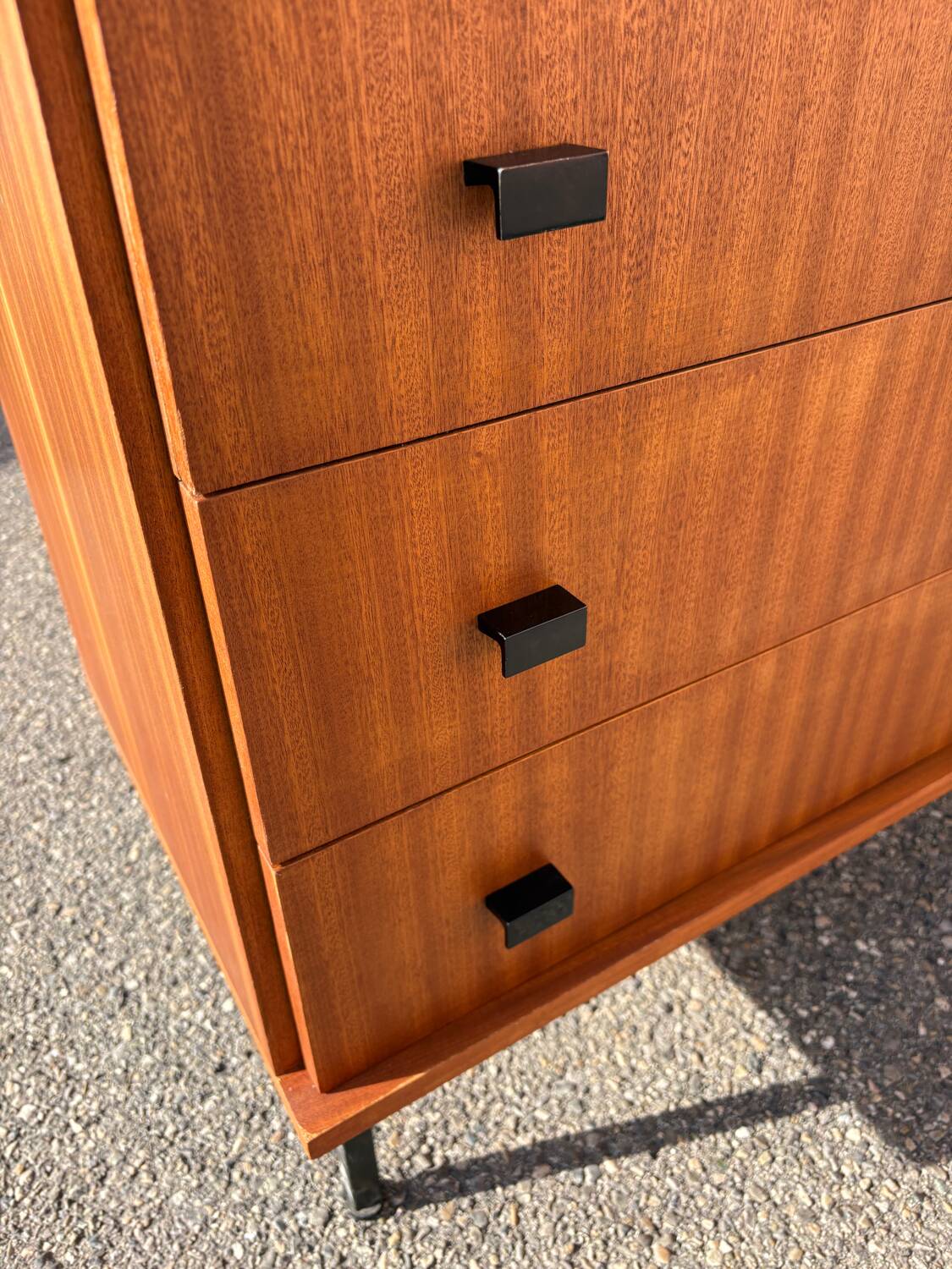 Vintage chest of drawers