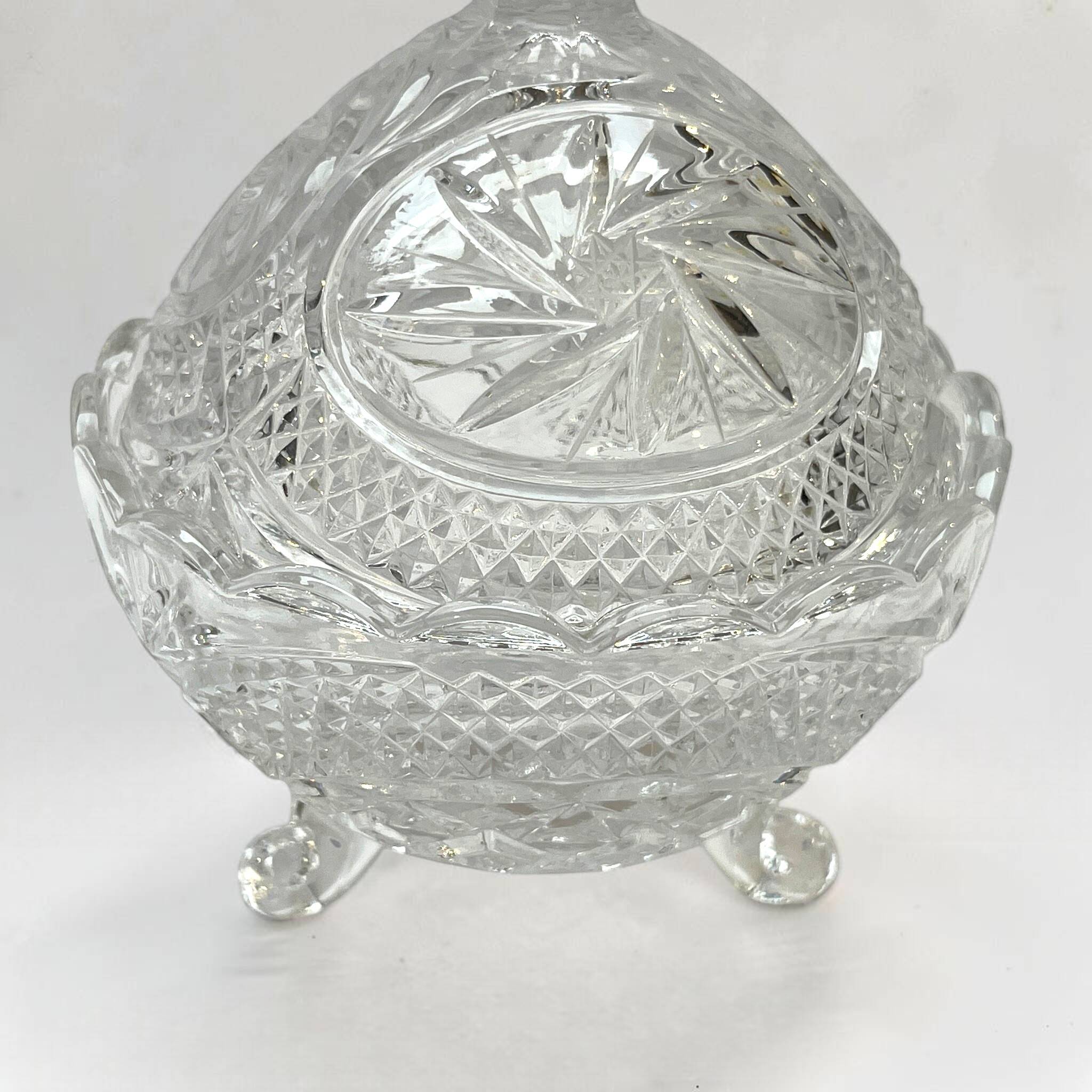 cut crystal sugar bowl with lid Pinwheel pattern crystal sweet jar