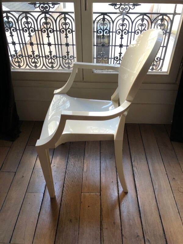 Fauteuil Ghost de philippe starck, kartell