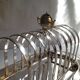 Taost door in silver metal