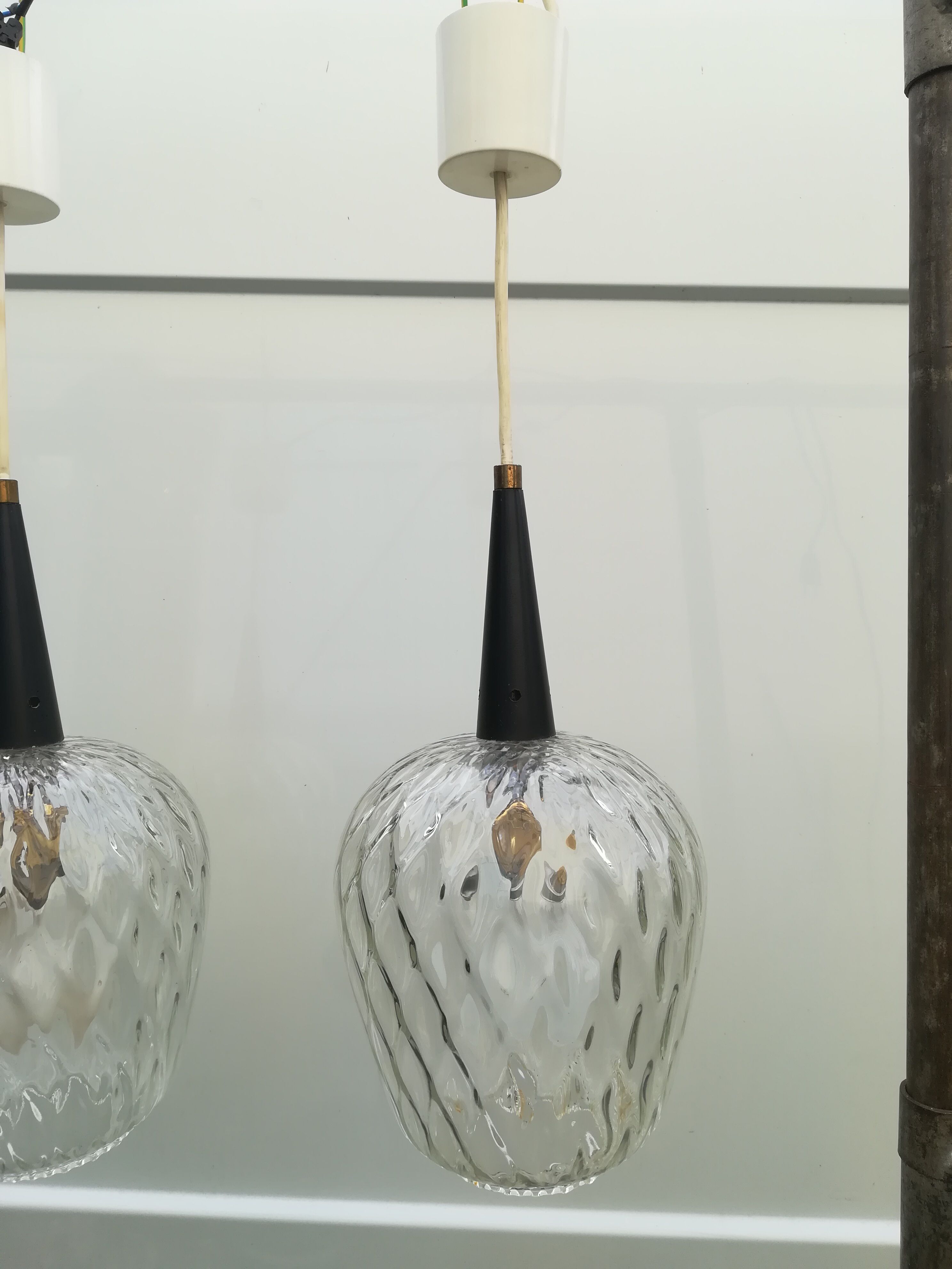 Pair of hanging of annees 50