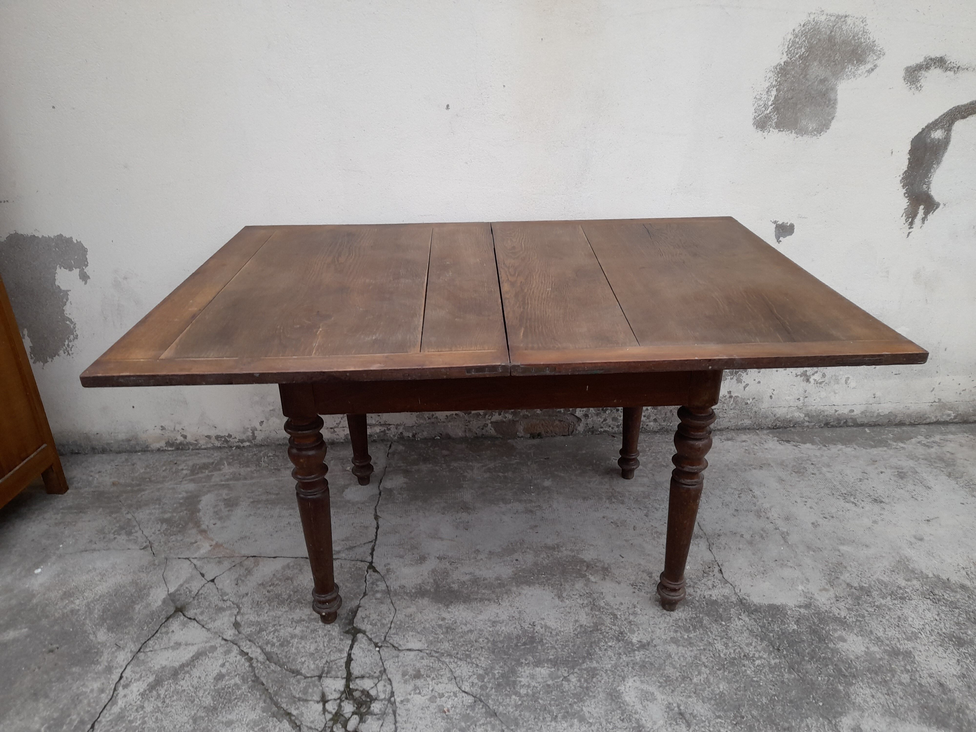 Farm table folding tray called "Wallet" 1900