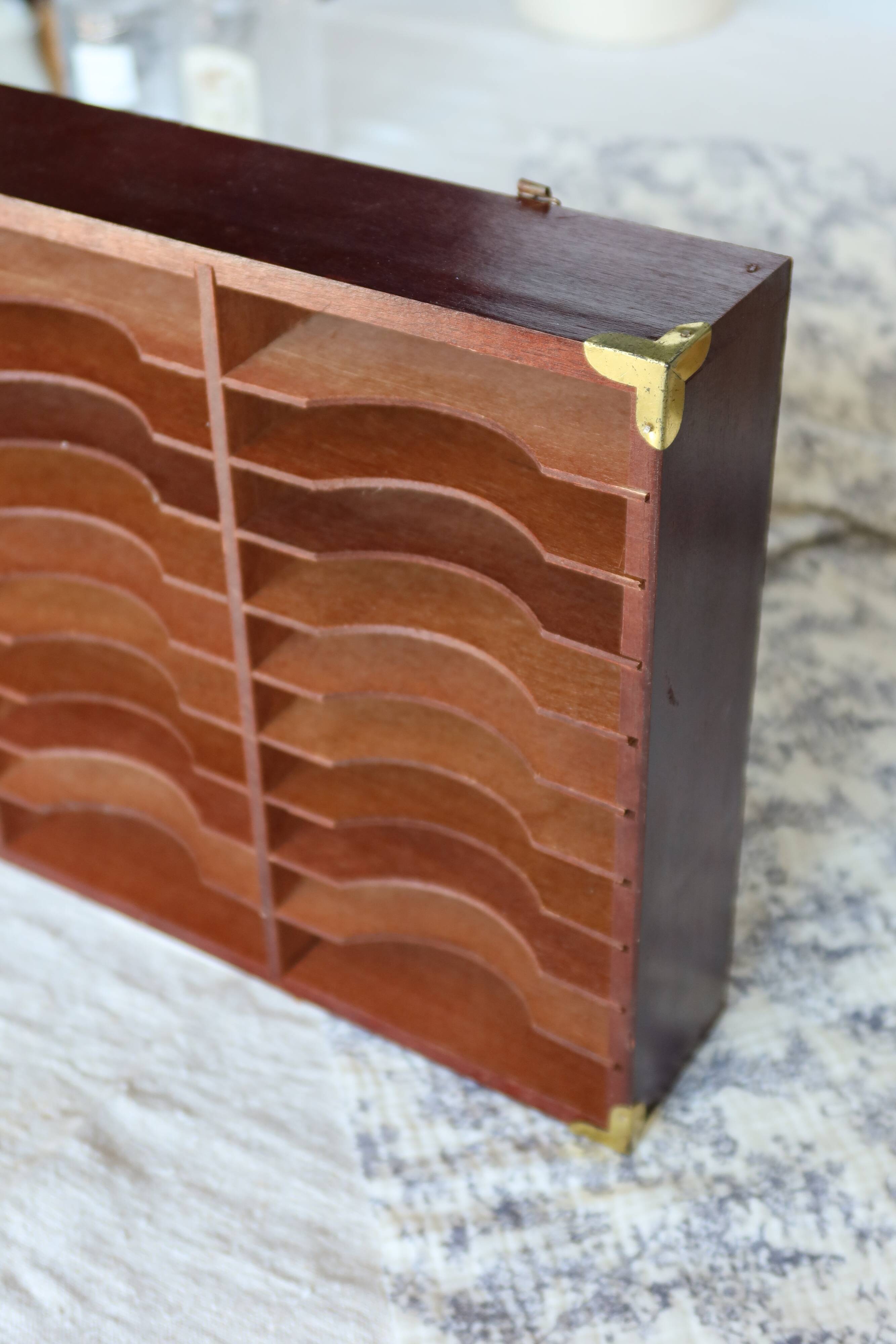 Vintage wall shelf, craft furniture style - Wood and gold metal