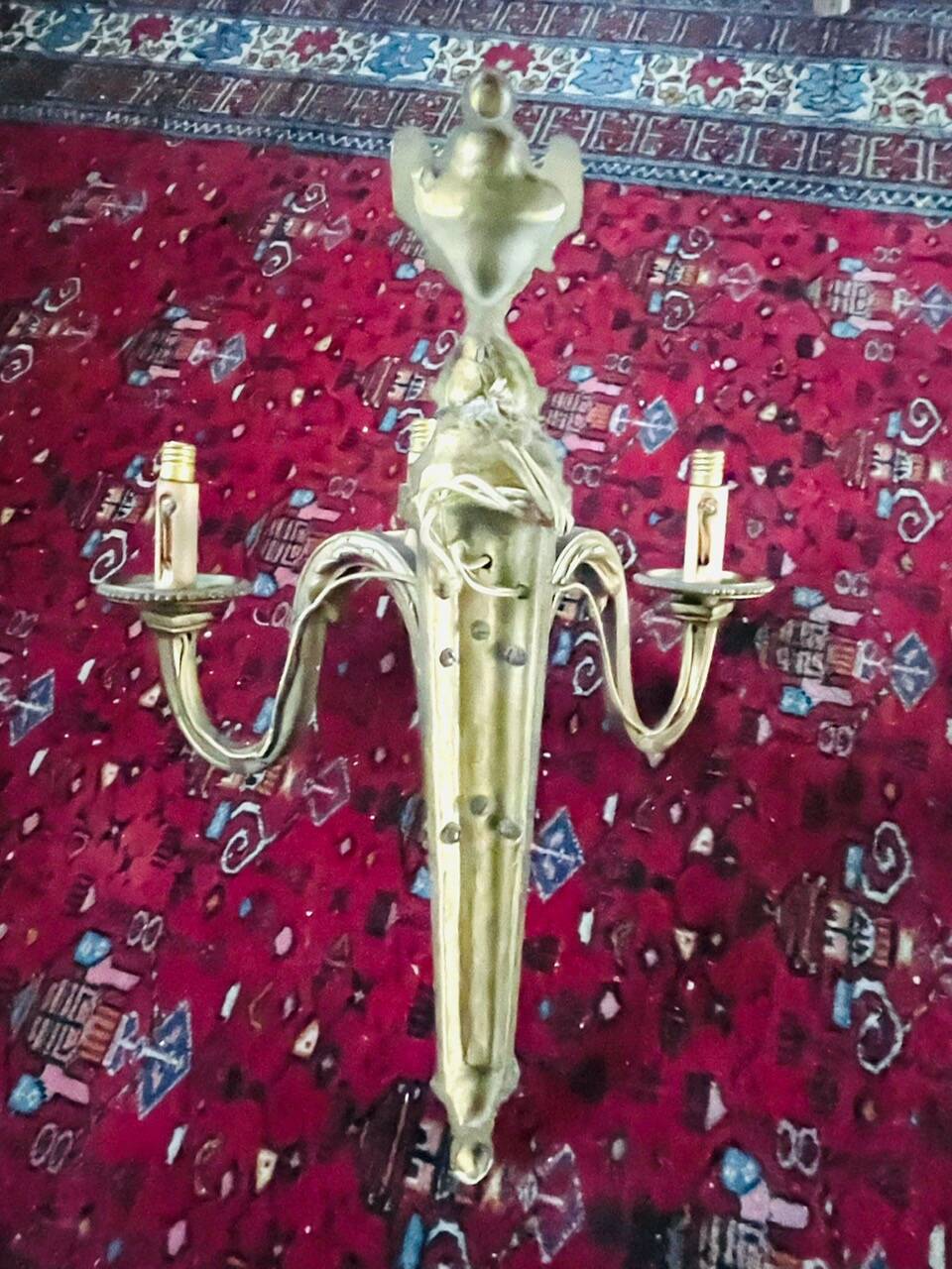 Pair of gilt and chiselled bronze wall lights with 3 lights - Louis XVI style