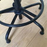 Adjustable and swivelling vintage industrial stool