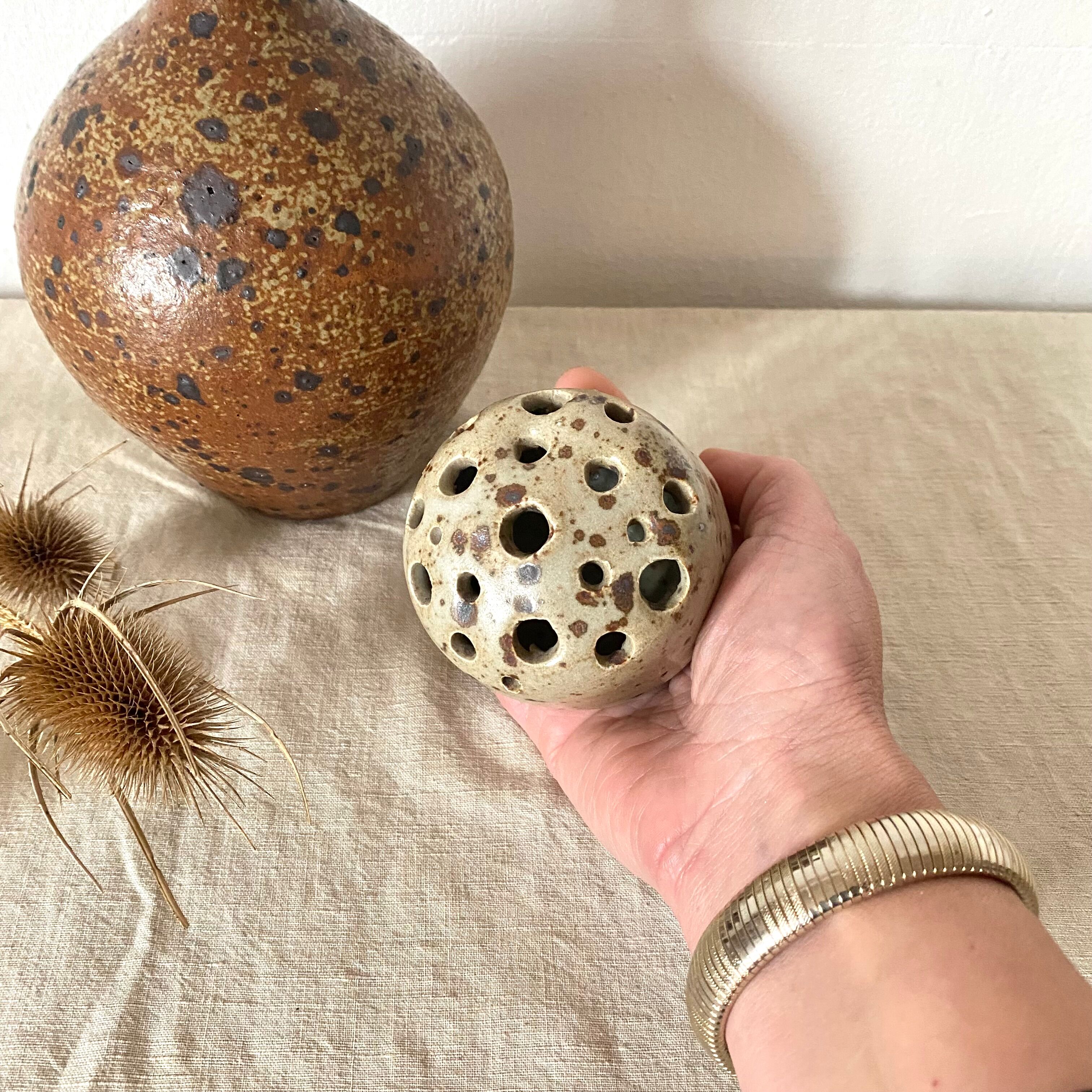 Pique flowers in vintage stoneware