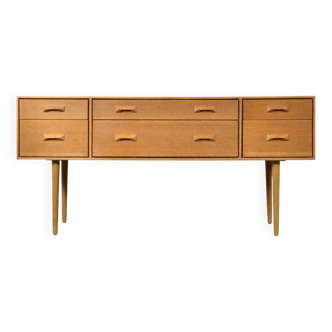 Midcentury Stag 'Concord' Sideboard / Dresser / Chest In Oak. Vintage / Mod
