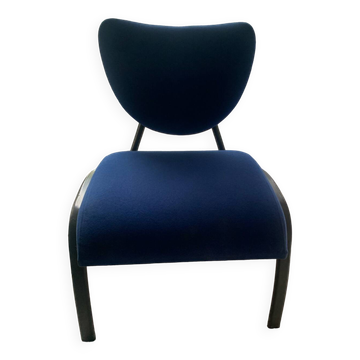 Fauteuil design métal noir et tissus bleu. années 80