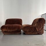 Paire de chauffeuses "patate" pour Airborne, années 70