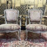 Paire de fauteuils cabriolets velours de gêne de style Louis XV