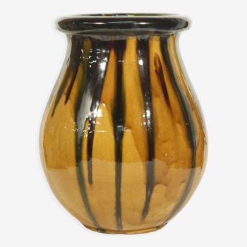 Large jar of Biot in yellow and green glazed terracotta, South of the France XXth