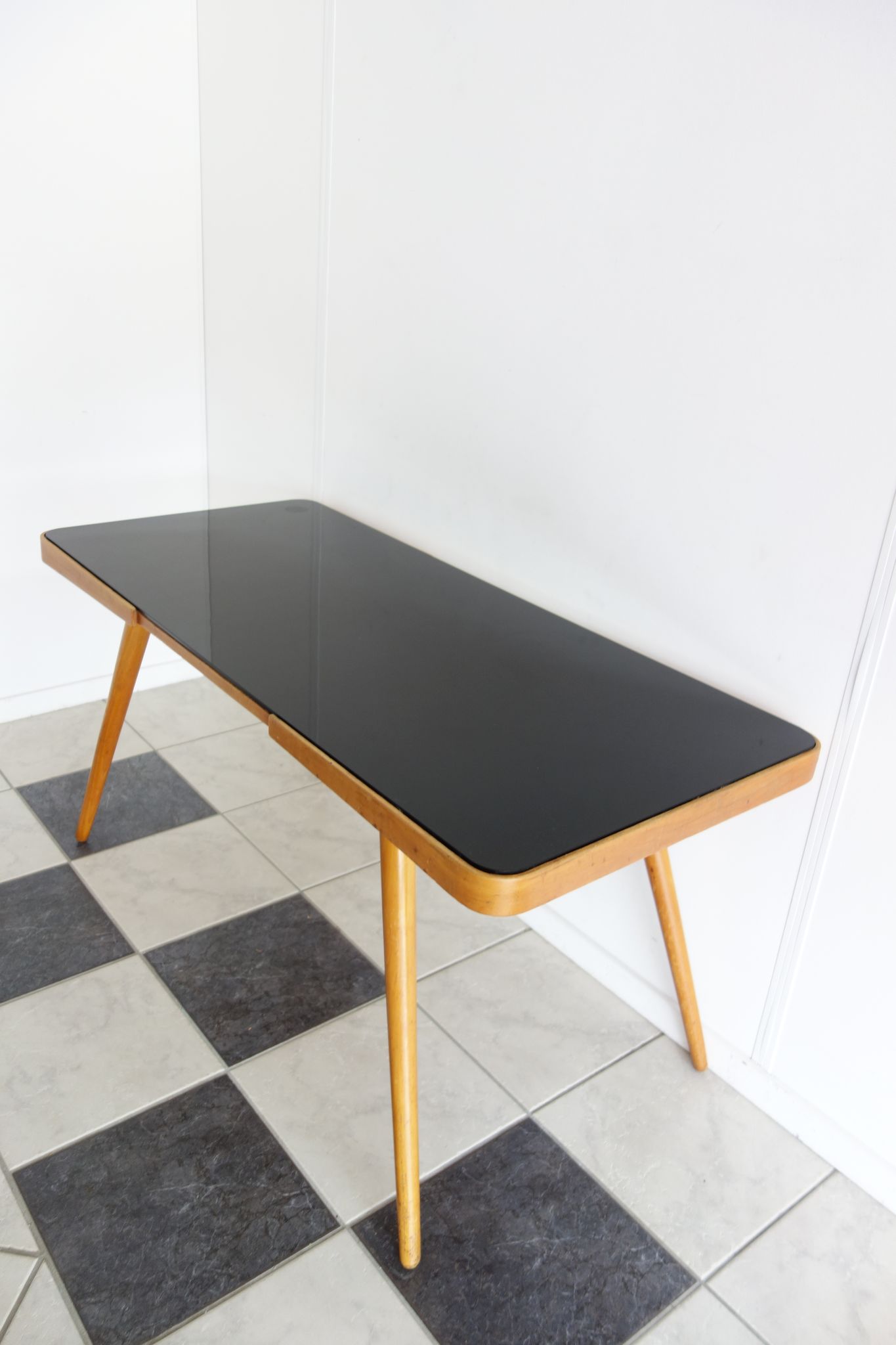 Table Jiri Jiroutek en verre des années 1960
