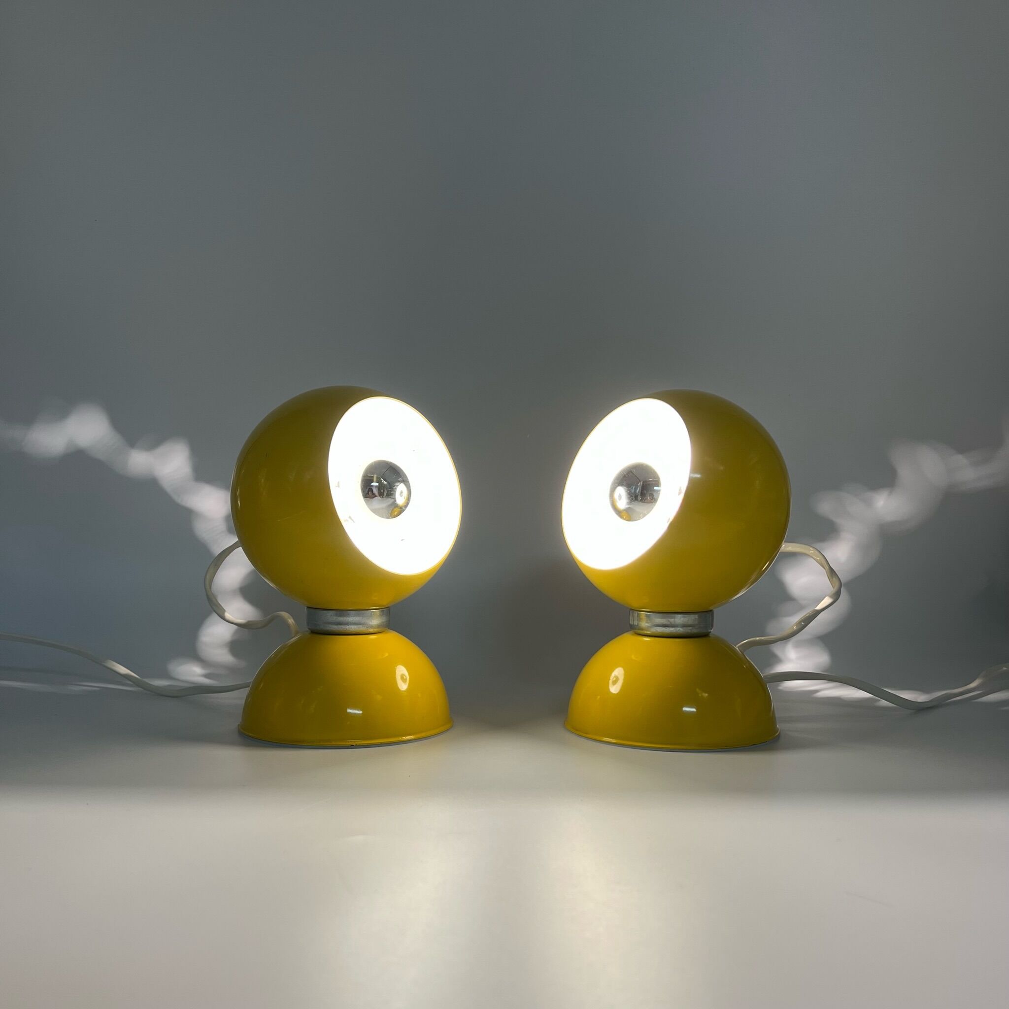 Set of 2 Eyeball Lamp - Reggiani - 60s lamps - space age desk lamp