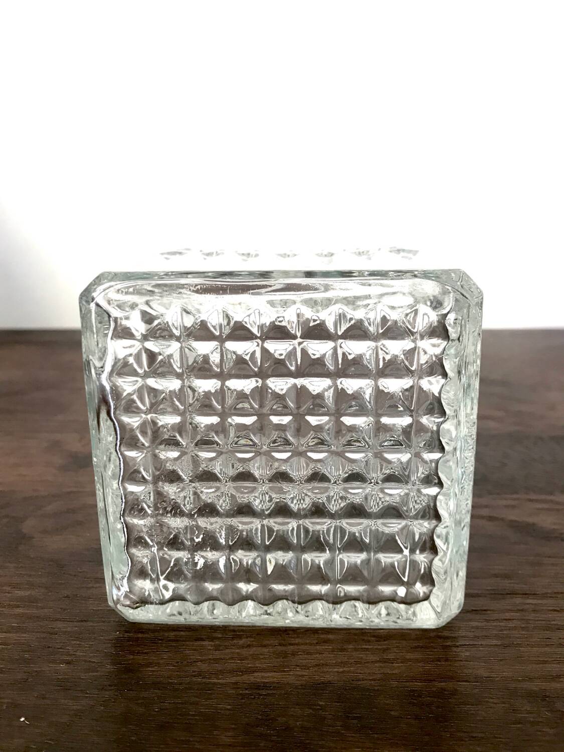 Glass whiskey decanter