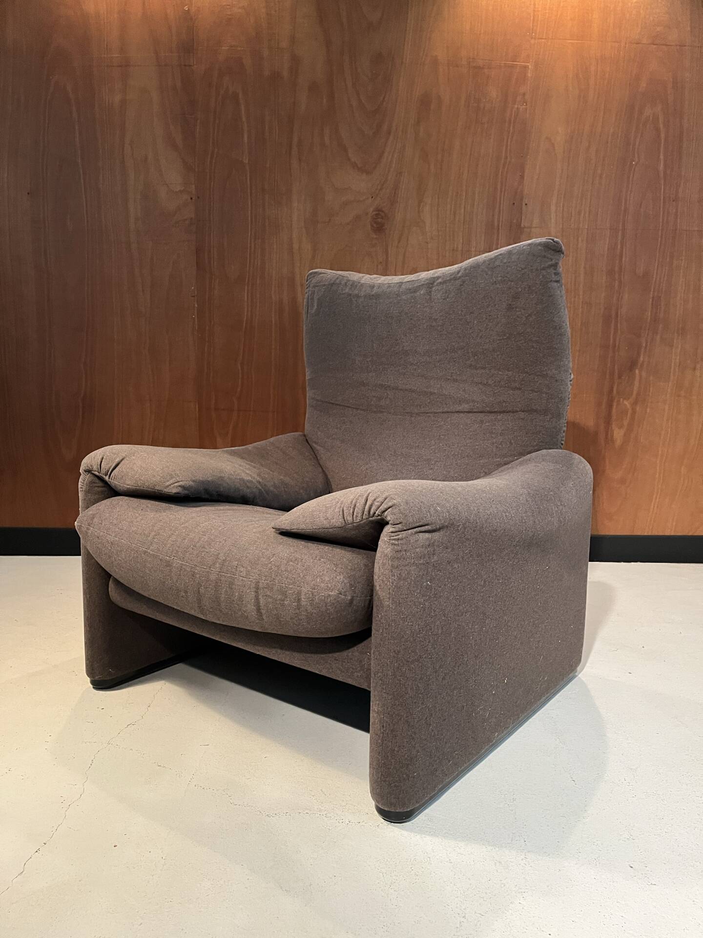 Fauteuil Maralunga , design Vico Magistretti