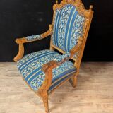 Paire De Fauteuils Style Louis XV En Bois Sculpté Et Tissu Bleu