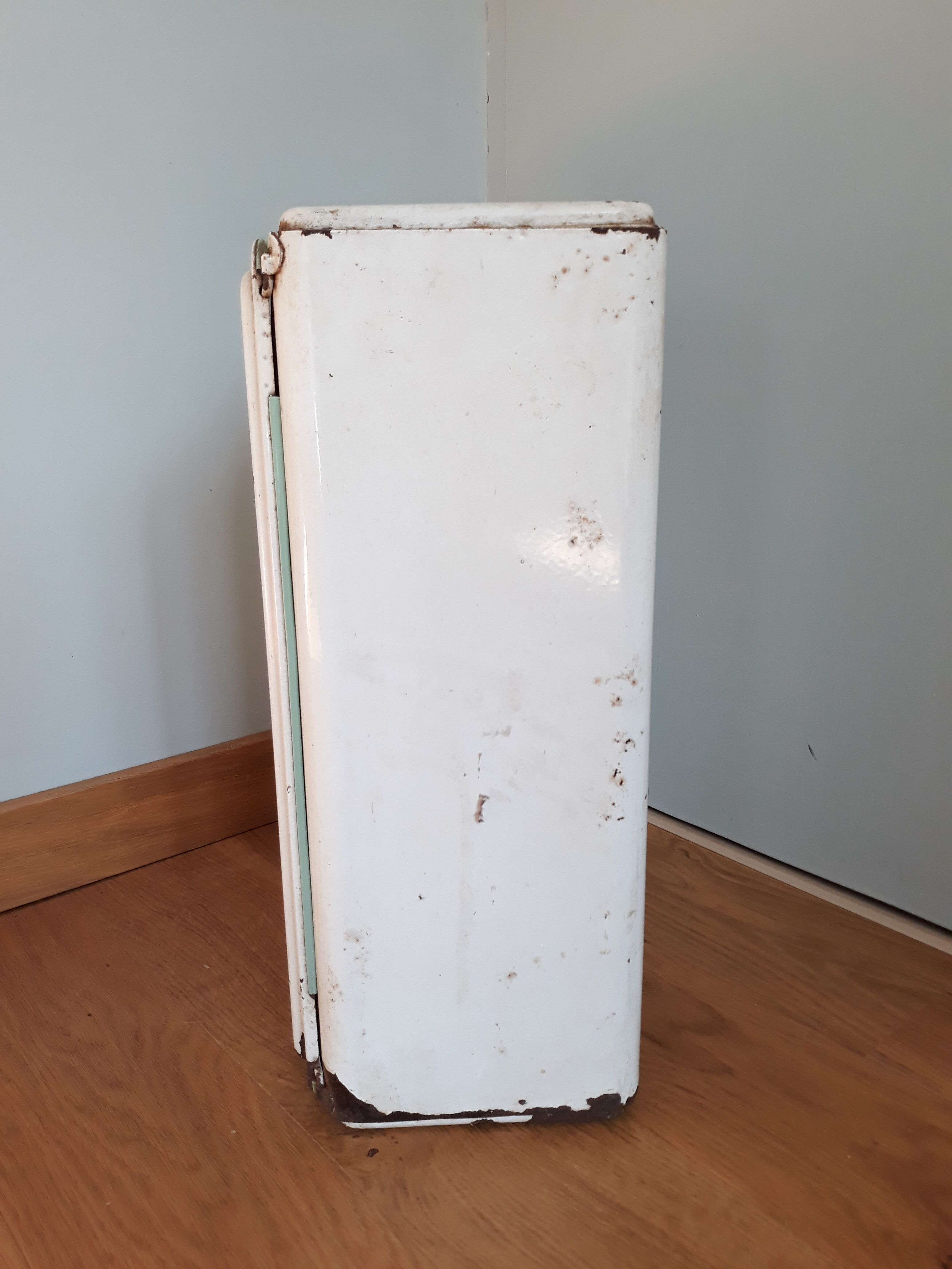 Medicine cabinet or toilet in sheet metal