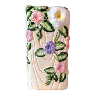 Slip vase